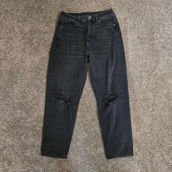 Women's American Eagle black straight leg mom fit ripped knee denim jeans 4 - Picture 4 of 7